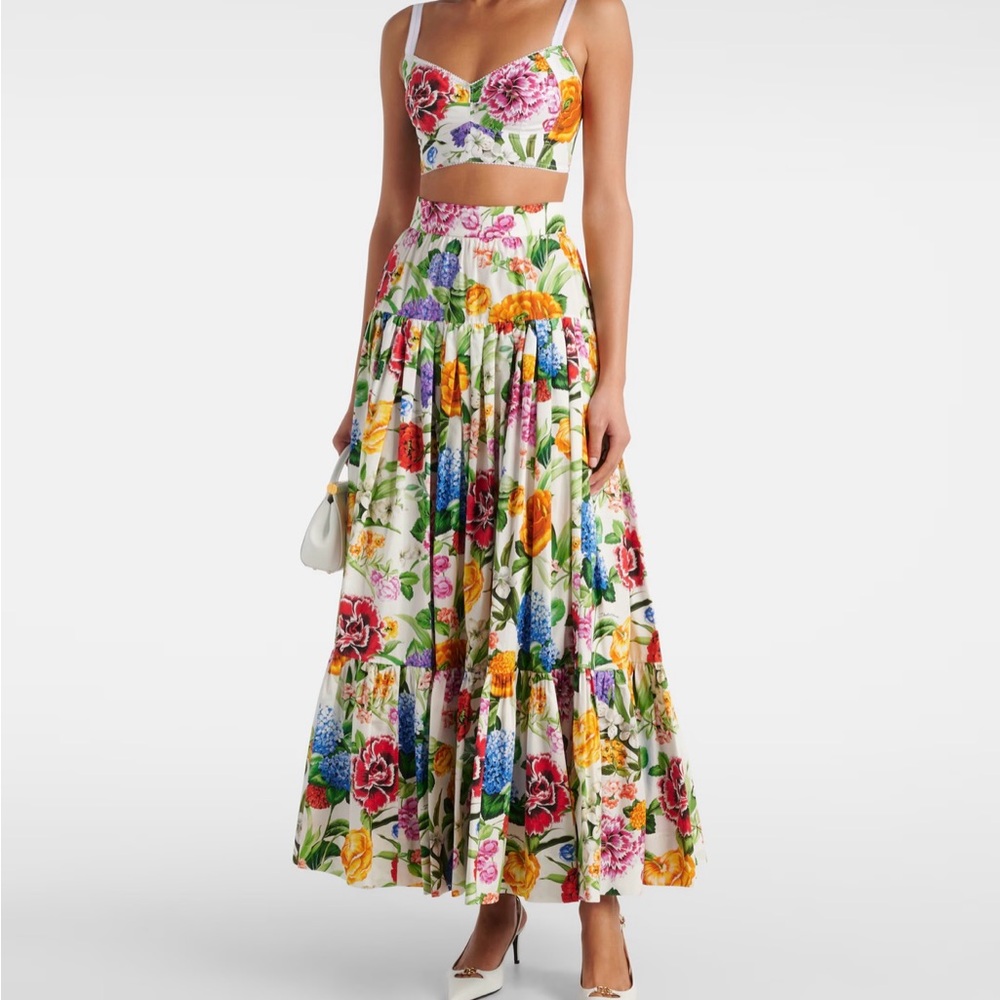 DOLCE & GABBANA
Floral cotton-blend poplin bra top & matching skirt size 36